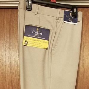 Stafford Tailored Culture Travel Classic Fit Pants